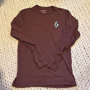 Volcom Men's Long Sleeve Tee in Dark red